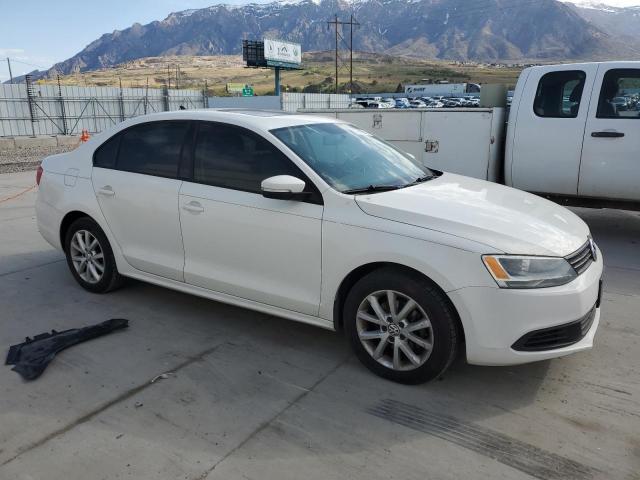  VOLKSWAGEN JETTA 2012 Белый