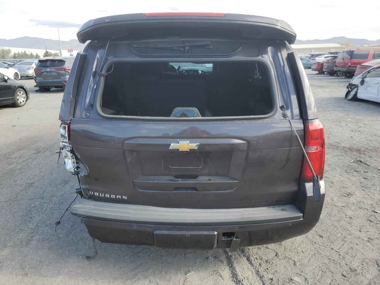 1GNSKJKC7FR192724 2015 Chevrolet Suburban K1500 Lt