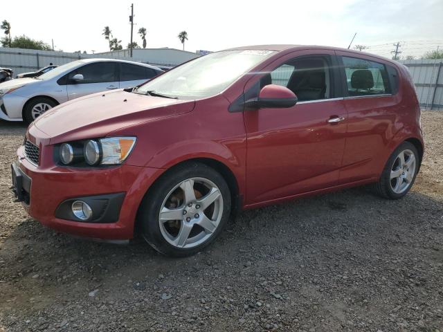 Хэтчбеки CHEVROLET SONIC 2013 Бургунди