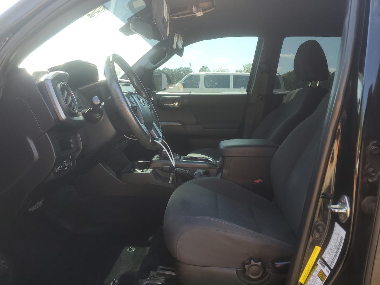 2018 Toyota Tacoma Double Cab VIN: 3TMCZ5AN9JM175744 Lot: 52117765