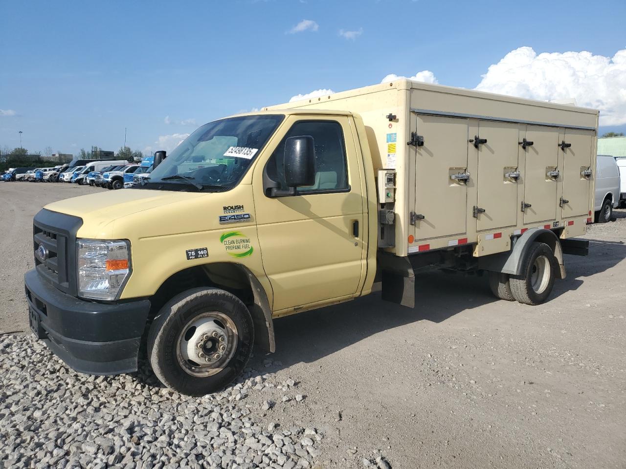 2022 Ford Econoline E450 Super Duty Cutaway Van for Sale in Columbus, OH - Minor Dent/Scratches