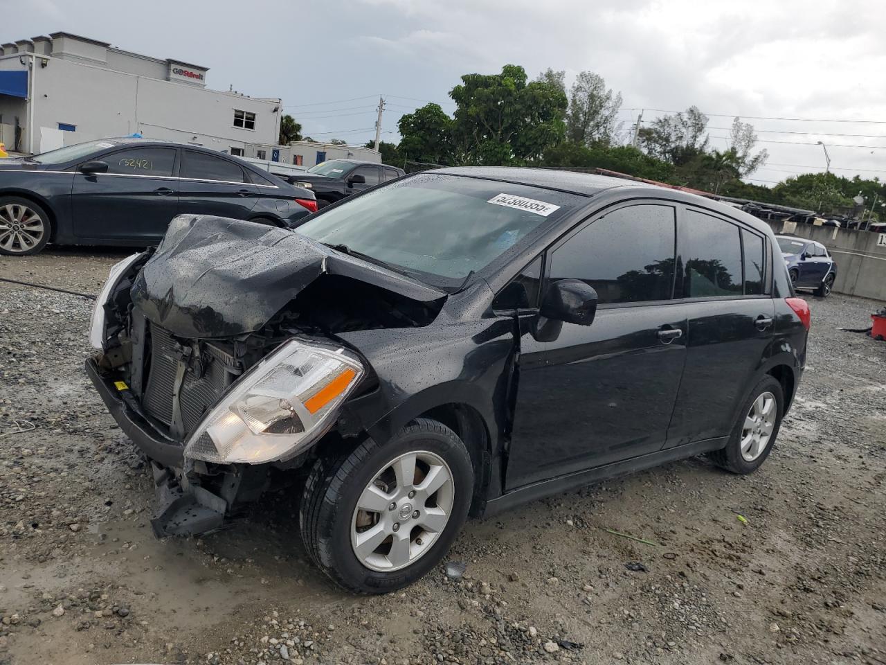 2008 Nissan Versa S იყიდება Opa Locka-ში, FL - Front End