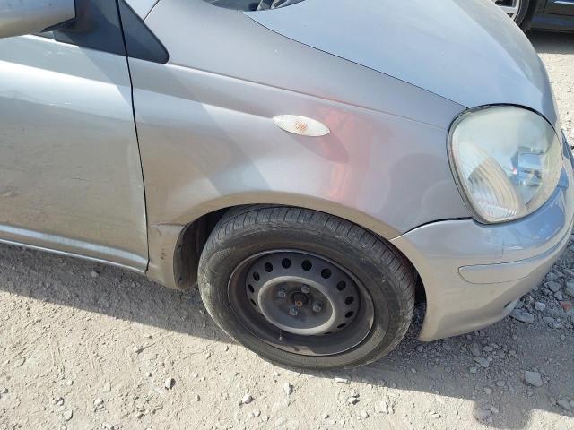 2005 TOYOTA YARIS COLO