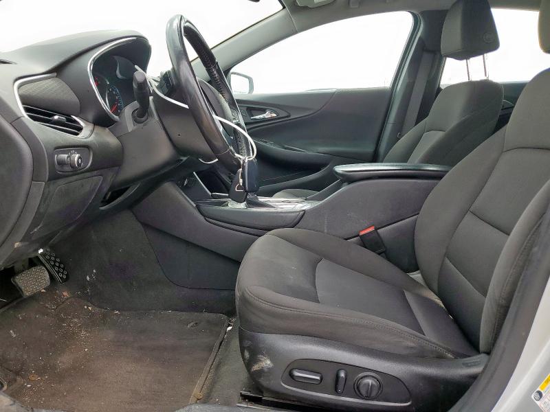  CHEVROLET MALIBU 2018 Сріблястий