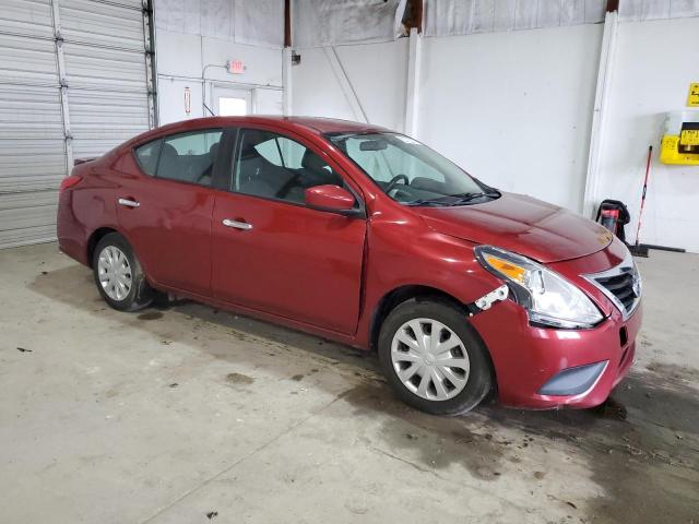  NISSAN VERSA 2019 Красный