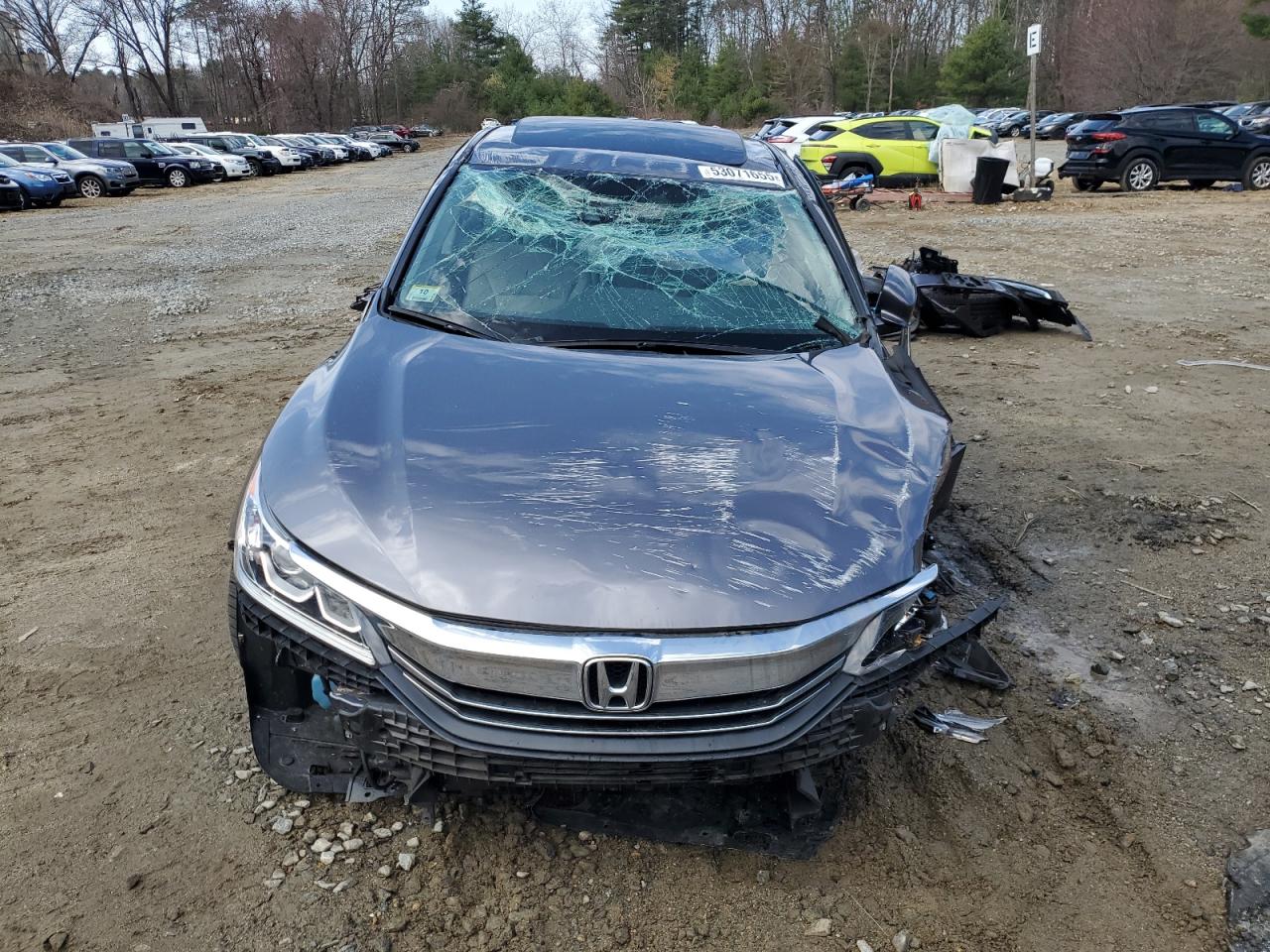 1HGCR2F01HA021825 HONDA ACCORD 2017