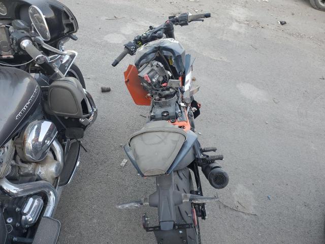 2024 KTM 390 RC