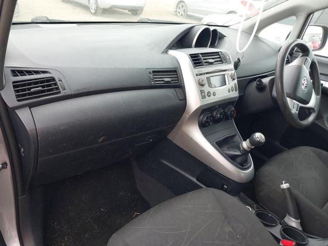 2011 TOYOTA VERSO T2 D