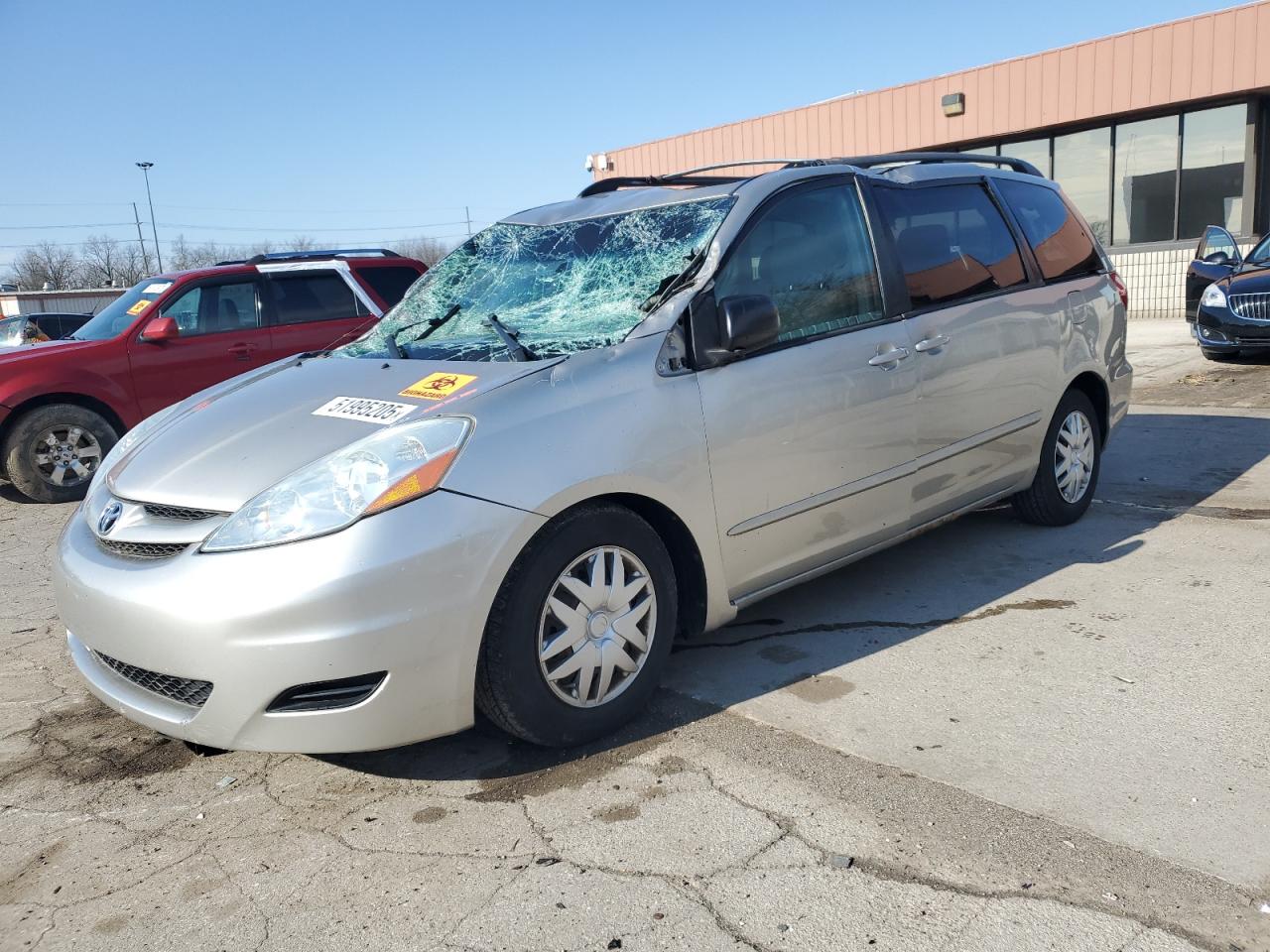 2008 Toyota Sienna Ce zu verkaufen in Fort Wayne, IN - Top/Roof