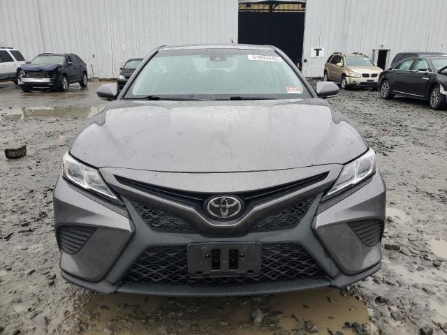  TOYOTA CAMRY 2018 Серый