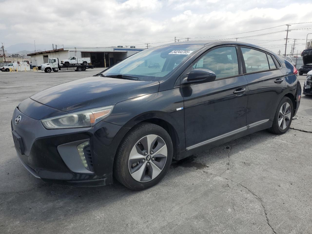 2017 Hyundai Ioniq на продаже в Sun Valley, CA - Rear End