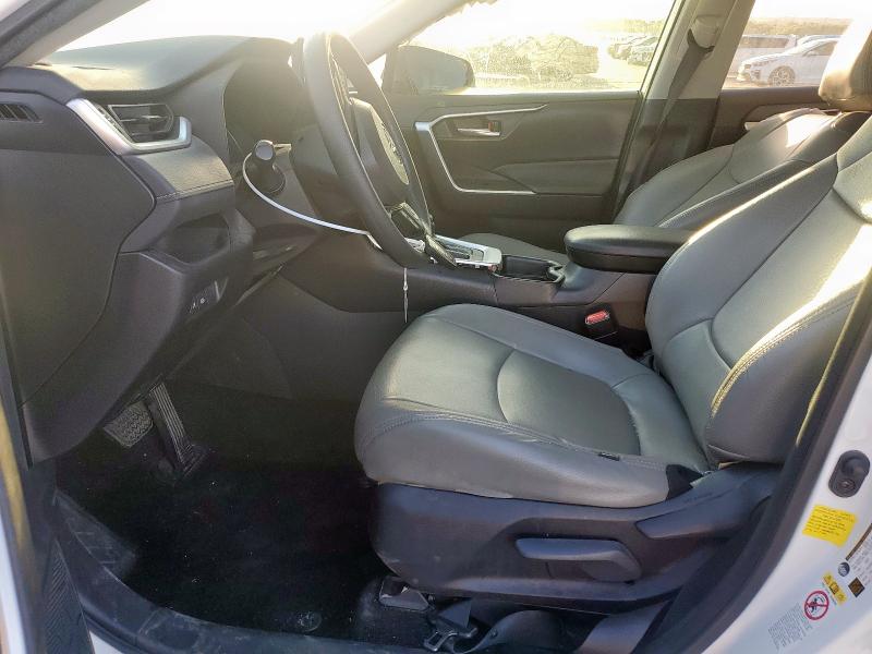  TOYOTA RAV4 2019 White