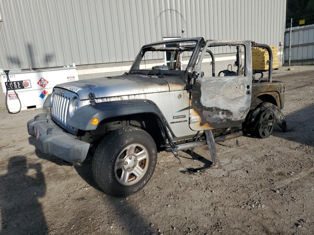 2012 Jeep Wrangler Sport de vânzare în West Mifflin, PA - Burn