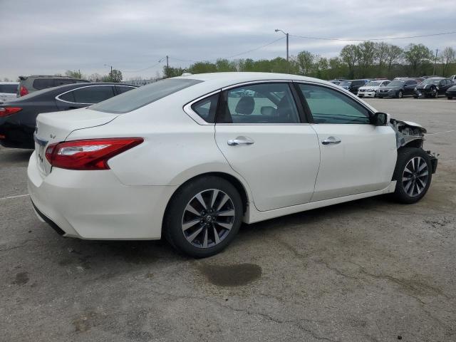  NISSAN ALTIMA 2017 Biały