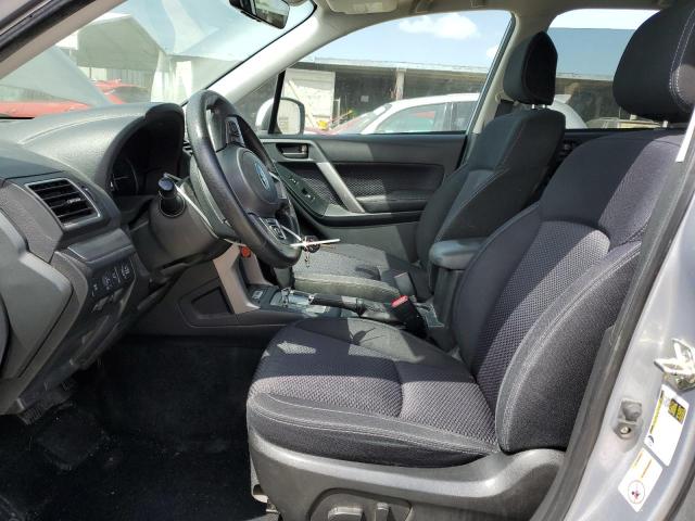  SUBARU FORESTER 2017 Серебристый