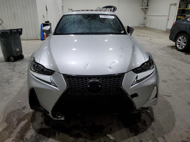  LEXUS IS 2018 Silver
