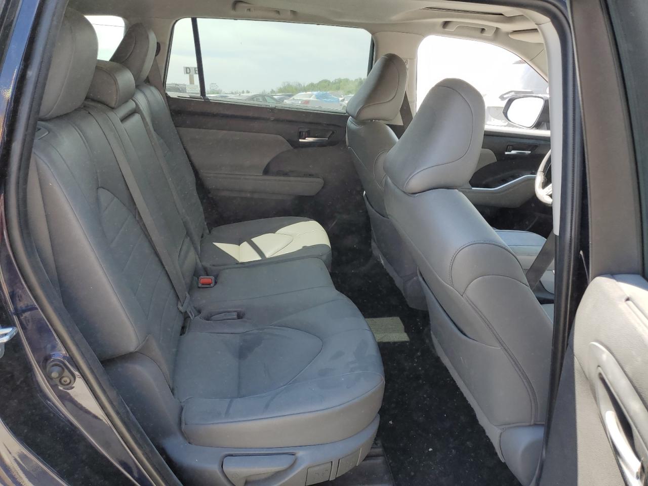 2022 Toyota Highlander Xle VIN: 5TDHZRBH1NS234913 Lot: 51845045