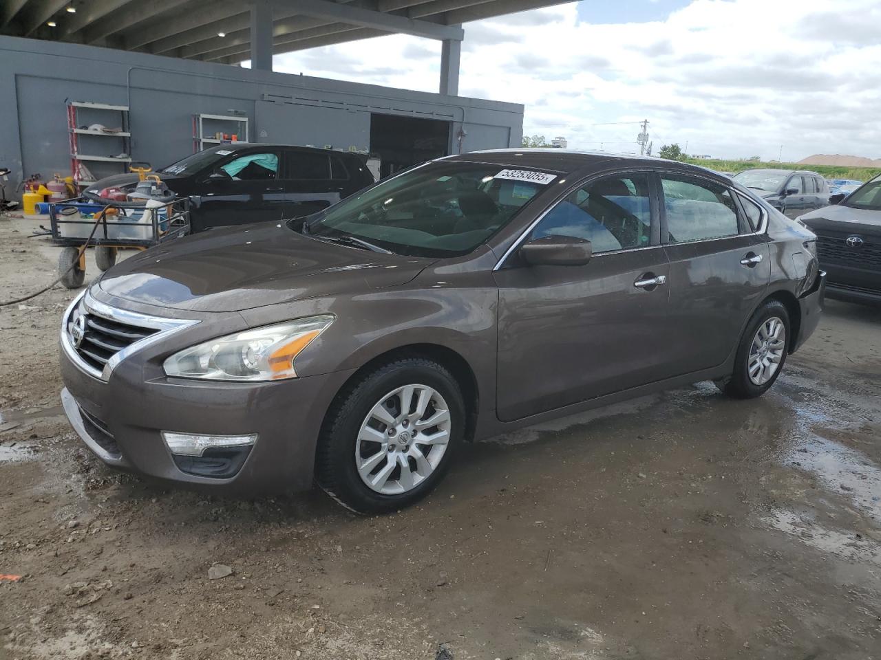 2014 Nissan Altima 2.5 na sprzedaż w West Palm Beach, FL - Rear End