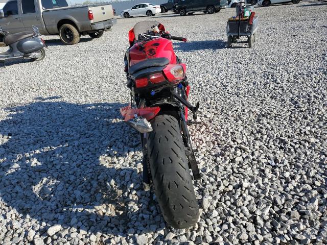  SUZUKI GSXR600 2016 Красный