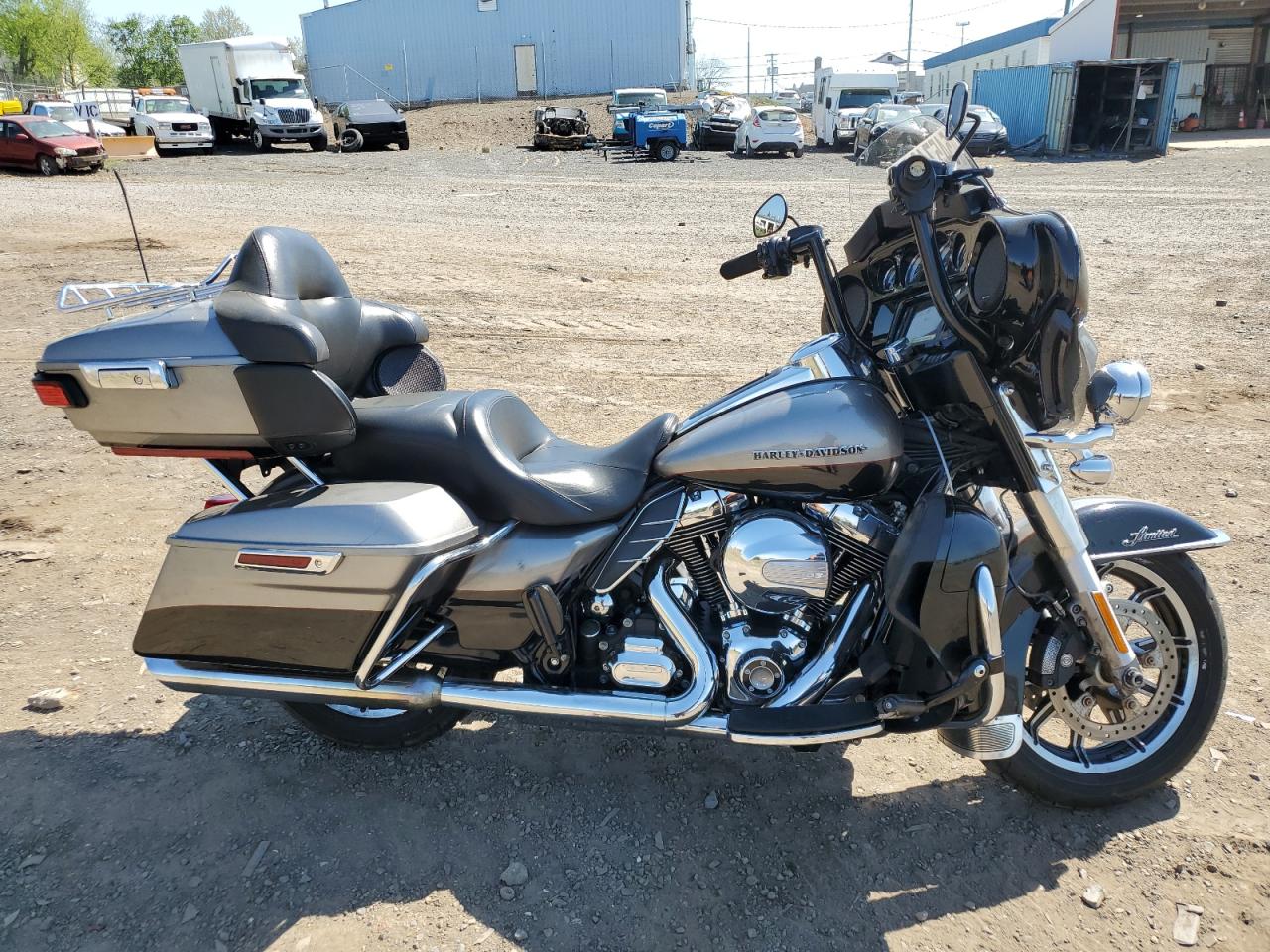 2016 Harley-Davidson Flhtkl Ultra Limited Low for Sale in Pennsburg, PA - Side