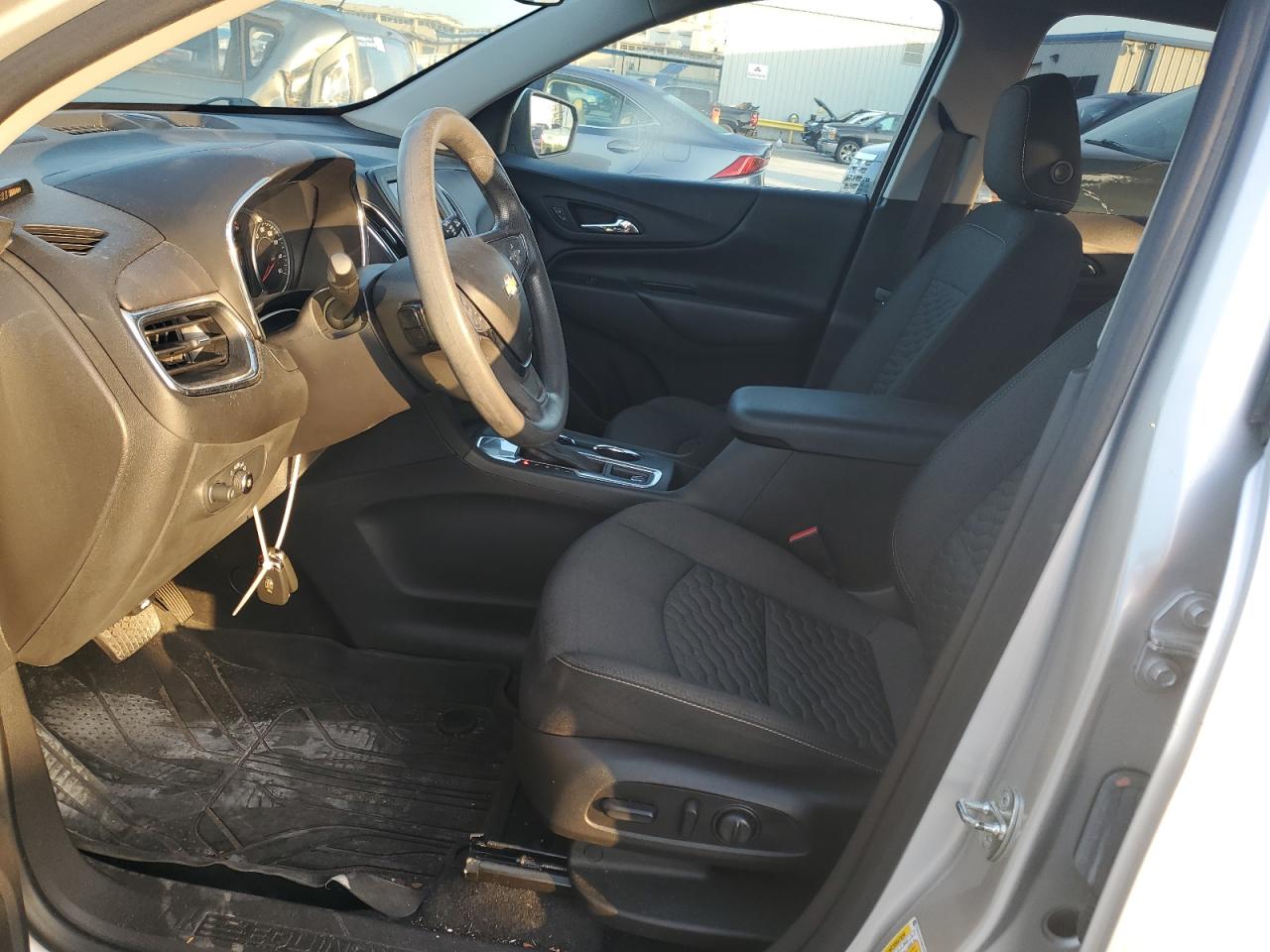 3GNAXKEV8MS160858 CHEVROLET EQUINOX 2021