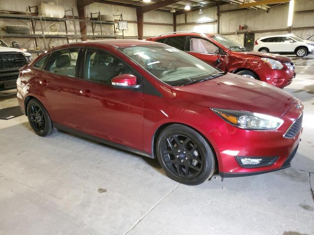 Седани FORD FOCUS 2016 Червоний