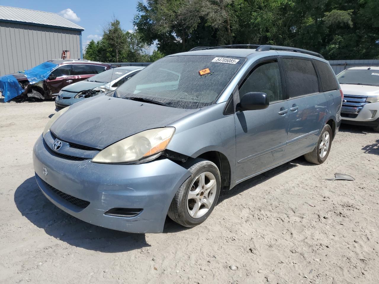 2008 Toyota Sienna Ce for Sale in Midway, FL - Front End