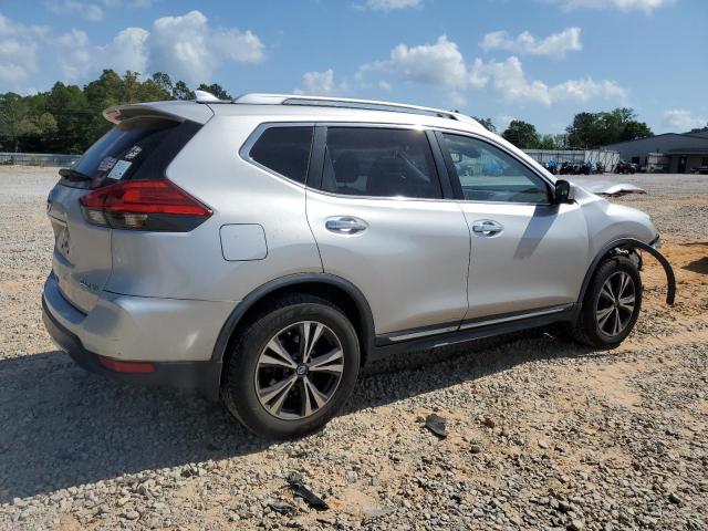  NISSAN ROGUE 2017 Серебристый
