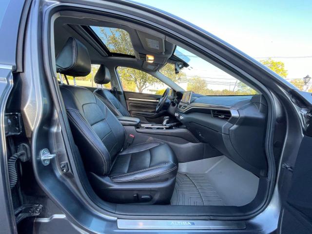  NISSAN ALTIMA 2021 Szary