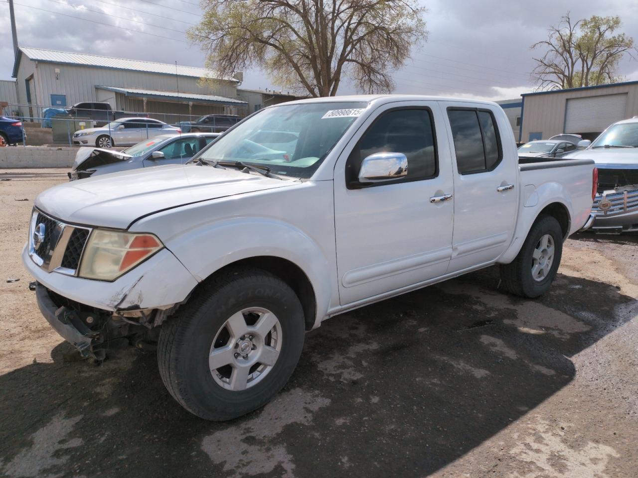 2005 Nissan Frontier Crew Cab Le for Sale in Albuquerque, NM - Front End