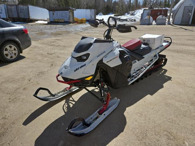 2023 SKIDOO SUMMIT X 8