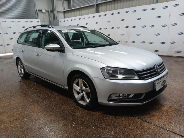 2011 VOLKSWAGEN PASSAT S B
