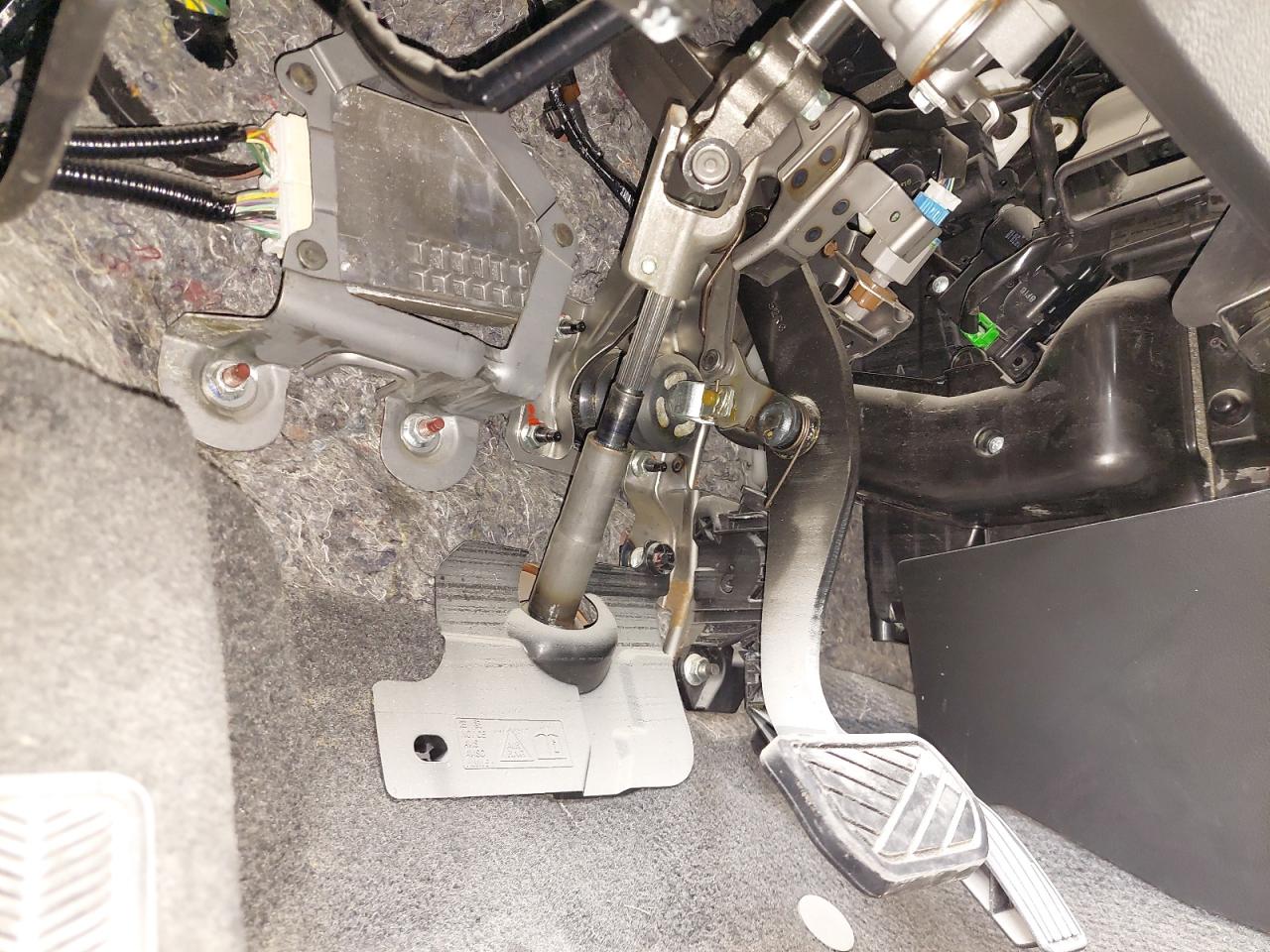 JS2ZC6C26P6400477 - 2023 Suzuki Swift - #52663325