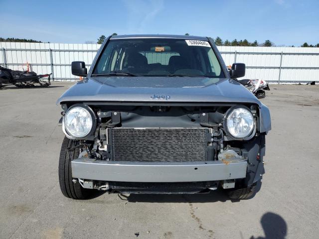  JEEP PATRIOT 2015 Srebrny
