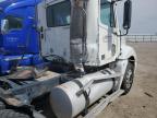 2006 Freightliner Columbia Semi Truck for Sale in Eldridge, IA - Side