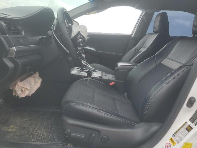 Sedans TOYOTA CAMRY 2014 White