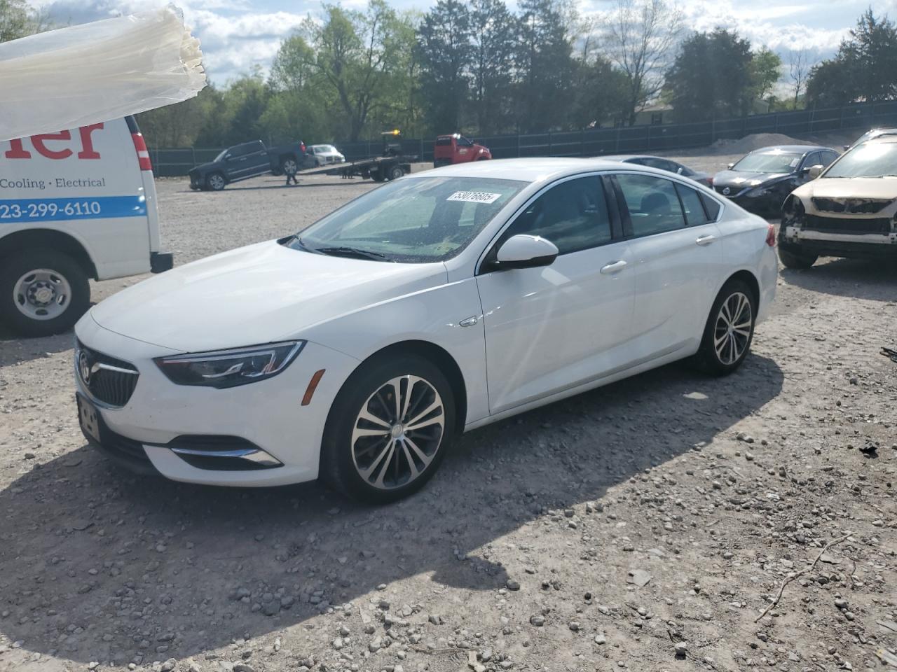 2019 Buick Regal Preferred for Sale in Madisonville, TN - Rear End
