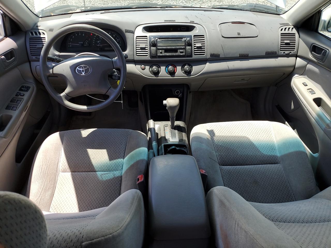 2004 Toyota Camry Le VIN: 4T1BE32K94U260658 Lot: 54453795