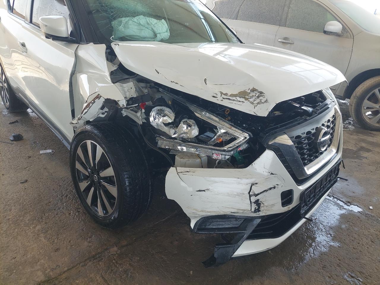3N1CP5CP3KL466108 - 2019 Nissan Kicks - #undefined