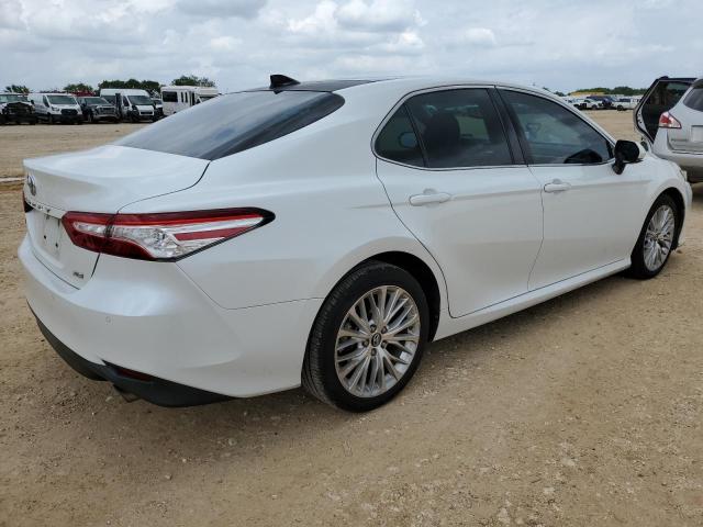  TOYOTA CAMRY 2018 White