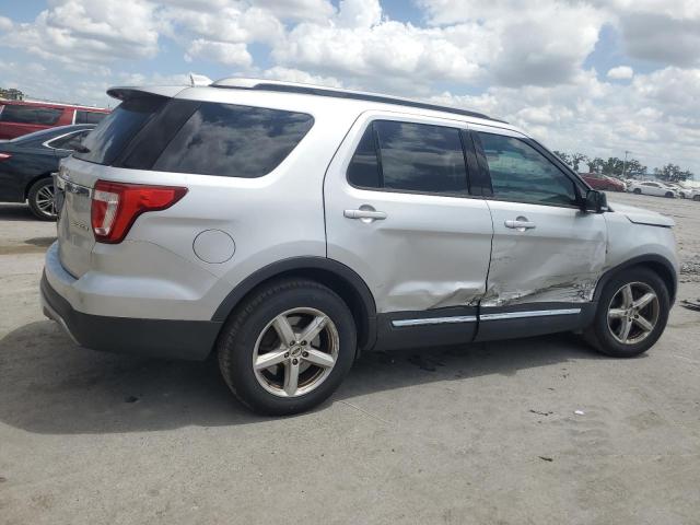  FORD EXPLORER 2016 Srebrny