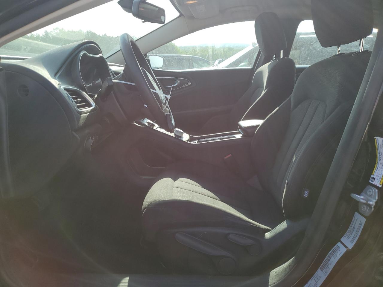 2015 Chrysler 200 Limited VIN: 1C3CCCAB4FN712386 Lot: 55240165