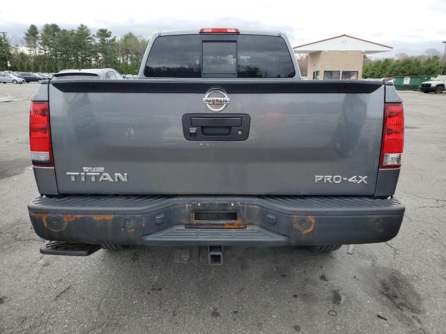  NISSAN TITAN 2013 Szary