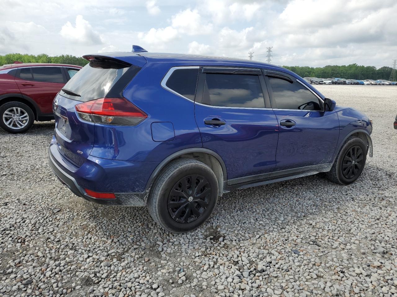 KNMAT2MV7JP551192 NISSAN ROGUE 2018