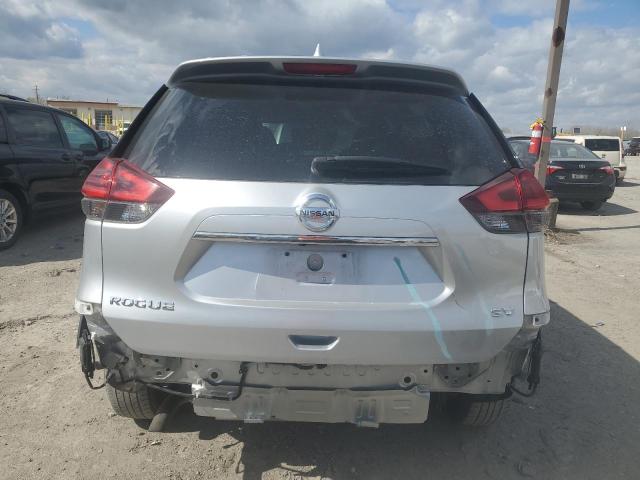  NISSAN ROGUE 2019 Srebrny