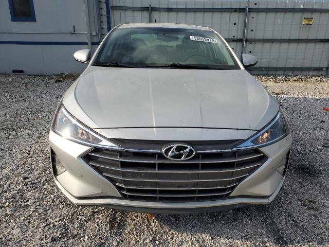  HYUNDAI ELANTRA 2019 Серебристый