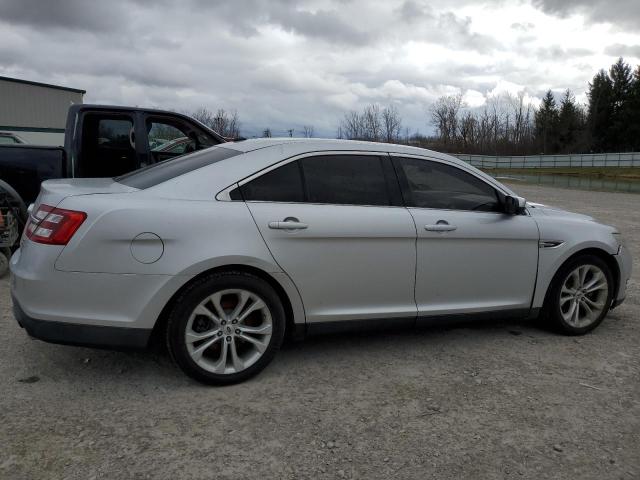Sedans FORD TAURUS 2013 Srebrny