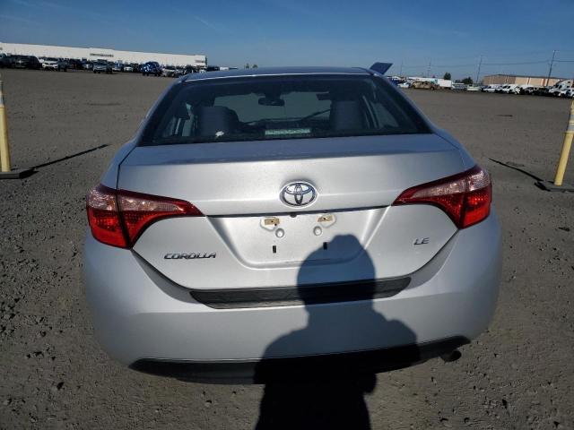 TOYOTA COROLLA 2017 Серебристый