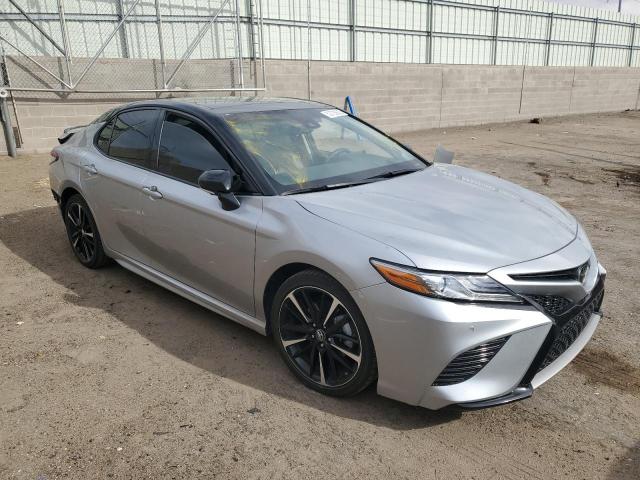  TOYOTA CAMRY 2018 Silver