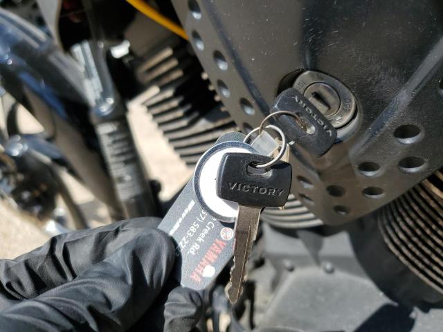 2013 VICTORY MOTORCYCLES VEGAS 8-BALL